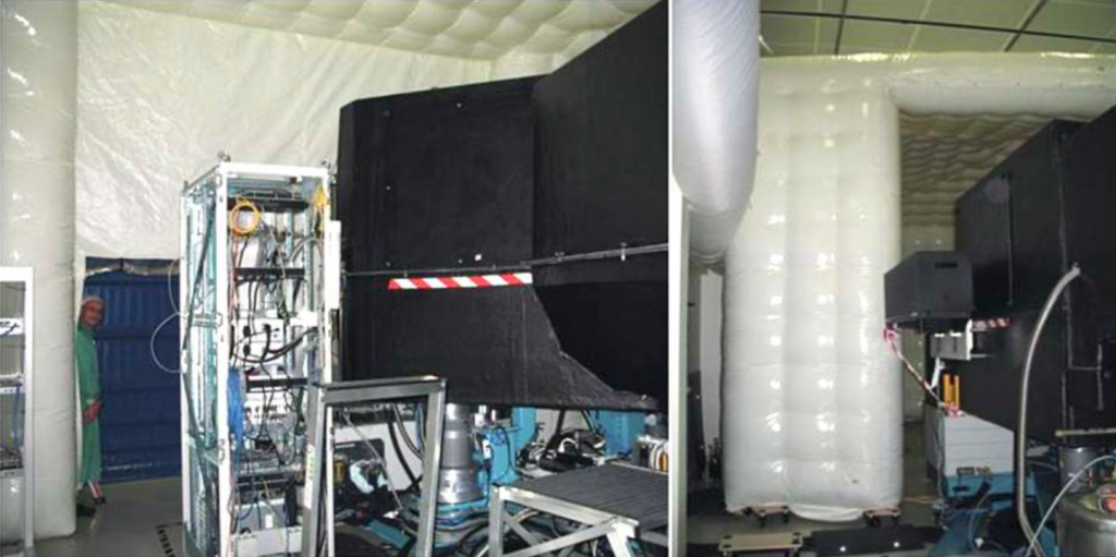 Une machine en phase de tests acoustiques, à l'intérieur de l'abri gonflable.