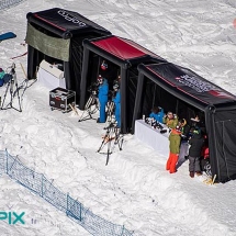 abris-preau-gonflable-photographes-sportifs-sport-hiver-tournois-ski