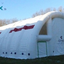 Tente gonflable industrielle CNES, pour chantiers aéronautiques. 