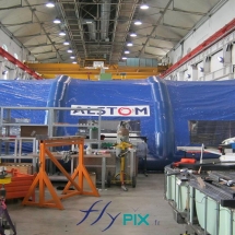 Abri gonflable en forme de tunnel pour chantier, fabriquée pour ALSTOM.