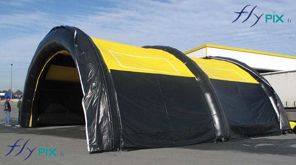 Abri gonflable polyvalent pour chantiers et TPE, offrant isolation contre intempéries et confort de travail. Idéal pour coulage béton, carrelage et finitions, avec gain de temps et efficacité accrue. - Copyright : Vivien LAÏLLE/FLYPIX, droits réservés. Abri gonflable polyvalent pour chantiers et TPE, offrant isolation contre intempéries et confort de travail. Idéal pour coulage béton, carrelage et finitions, avec gain de temps et efficacité accrue. - Copyright : Vivien LAÏLLE/FLYPIX, droits réservés.