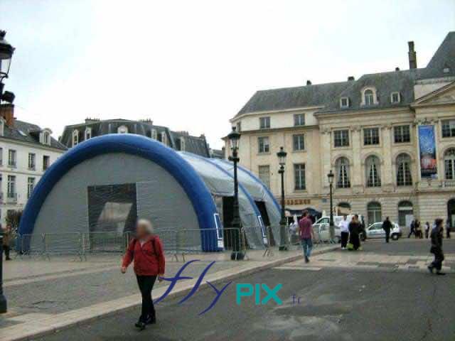 Utilisées dans des domaines variés tels que l’événementiel, le sport, la santé, la sécurité civile, le tourisme ou encore le commerce, les tentes gonflables offrent une alternative innovante aux structures traditionnelles. Utilisées dans des domaines variés tels que l’événementiel, le sport, la santé, la sécurité civile, le tourisme ou encore le commerce, les tentes gonflables offrent une alternative innovante aux structures traditionnelles.